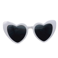 Lunettes de Soleil Cœur pour Enterrement de Vie de Jeune Fille, Cadeaux EVJF pour Femmes, Lunettes de la Tribu de la Mariée, Cadeau de Douche Nuptiale