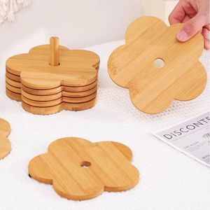 Salvamanteles de bambú con forma de flor, aislante del calor, antideslizante, para uso en la mesa. - Product Image 2