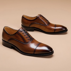 รองเท้าหนังแท้ผู้ชายทรงหัวแหลมแบบผูกเชือก สไตล์ใหม่ ฤดูใบไม้ผลิ 2025 กันน้ำ เหมาะสำหรับธุรกิจและงานทางการ ทำมืออย่างประณีต - Product Image 3