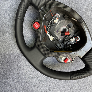 Volant de course en fibre de carbone de haute qualité, style sport personnalisé pour <span class=keywords><strong>Ferrari</strong></span> F430 F15 F30 F31 F34 F20 F21 F25 - Product Image 2