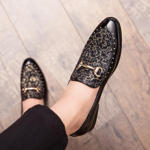 Zapatos de Vestir para Hombre AHMAD, Parte Superior de Cuero, Suela de Goma, Diseño de Puntos, Modernos, para Fiestas, Punta en Pico, Sin Cordones - Product Image 4