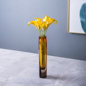 Vaso di decorazione per la tavola di casa di lusso moderno vaso di vetro ambrato stella diamante stile nordico colorato <span class=keywords><strong>Murano</strong></span> vaso di vetro soffiato a mano - Product Image 1