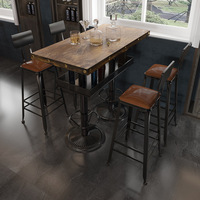 Vente en gros de table et de chaises en bois pur pour restaurant table basse de bar et pub table de chaises de bar design en bois massif de style industriel