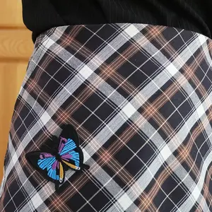 Personalizado de corte láser etiquetas de tela varios mariposa colorida Animal bordado parches para vestidos