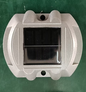 IP68 सोलर पावर रोड स्टड मार्कर फैक्ट्री सोलर ट्रैफिक रोड स्टड - Product Image 6