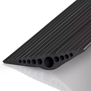 Joint d'étanchéité universel <span class=keywords><strong>en</strong></span> caoutchouc EPDM pour <span class=keywords><strong>porte</strong></span> <span class=keywords><strong>de</strong></span> <span class=keywords><strong>garage</strong></span>, bande <span class=keywords><strong>de</strong></span> seuil résistante aux intempéries pour l'étanchéité des interstices des portes <span class=keywords><strong>de</strong></span> <span class=keywords><strong>garage</strong></span> - Product Image 1