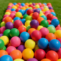 Balles de mini-golf personnalisables OEM avec logo imprimé sur du caoutchouc durable et des balles vierges en Surlyn pour un design personnalisé