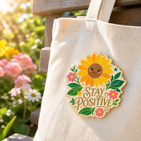 Promotion : Broches de revers florales en gros, mignonnes, en métal, style dessin animé, badges personnalisables avec LOGO, lettres, tournesol, émail dur, motif positif
