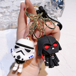 Vente en gros Hot 3d Cartoon Starwars Mandalorian <span class=keywords><strong>Yoda</strong></span> Baby Stormtrooper Anime Character Keychain Black Silicone StarWars Keychain - Product Image 1