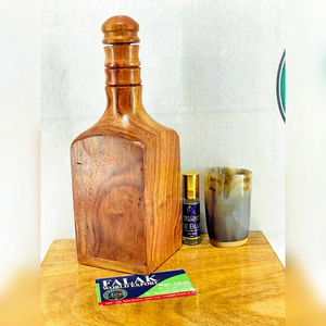 Botella de Agua de Madera Martillada Hecha a Mano de Alta Calidad para Oficina, Tapa Hermética, 500 ml, Ecológica, Aislamiento Térmico de 6-12 Horas - Product Image 1