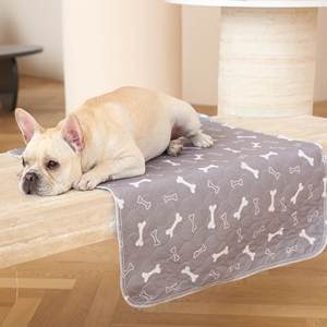 Coussin pour chien et <span class=keywords><strong>chat</strong></span> réutilisable lavable Coussin pour chiot anti-urine Coussin de protection pour <span class=keywords><strong>canapé</strong></span> chaise matelas antidérapant Coussin d'apprentissage pour animaux de compagnie - Product Image 1