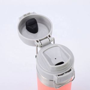Bouteille d'eau de sport en acier inoxydable à double paroi avec couvercle à ouverture rapide et poignée pliable en acier - Product Image 4