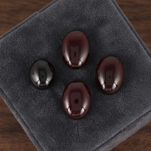 Granate Rojo Natural 12x14mm, Corte Oval Cabochon, Corte Checkerboard, Gema Suelta, Certificado por Terceros, Venta al Por Mayor, Gopika Exports - Product Image 3