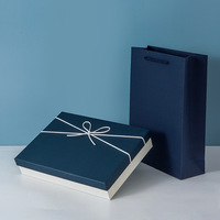 Boîtes d'emballage de vêtements en carton de luxe personnalisées haut de gamme pour accessoires vestimentaires gaufrage stratification mate pour costumes d'écharpes
