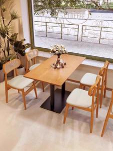 <span class=keywords><strong>Chaise</strong></span> de table de café de Style crémeux combinaison Dessert pain au four gâteau lait thé boutique négociation <span class=keywords><strong>chaise</strong></span> décontractée en bois massif - Product Image 5