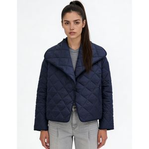 <span class=keywords><strong>Manteau</strong></span> matelassé <span class=keywords><strong>bleu</strong></span> <span class=keywords><strong>marine</strong></span> pour femme - <span class=keywords><strong>Manteau</strong></span> rembourré surdimensionné à points losanges avec ceinture à nouer - Product Image 3