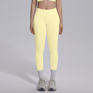 Nuovi <span class=keywords><strong>Leggings</strong></span> Yoga Senza Cuciture <span class=keywords><strong>Effetto</strong></span> Push-Up in Spandex/Nylon con Vita a V e <span class=keywords><strong>Effetto</strong></span> <span class=keywords><strong>Snellente</strong></span> a Tutta Lunghezza - Product Image 3