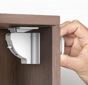 Sản Phẩm Mới Ổ Khóa Tủ An Toàn Cho Bé 4 Ổ Khóa + 1 Ổ Khóa Tủ An Toàn Cho Trẻ Em - Product Image 2