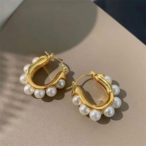 Pendientes de Aro en Forma de U con Perlas de Imitación, Estilo Coreano, Modernos y Elegantes, Accesorios de Joyería Fina para Mujer - Product Image 1