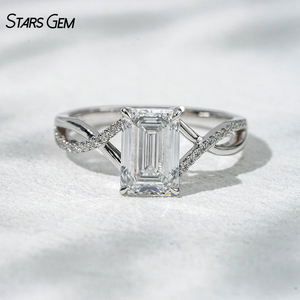 Starsgem 2.1ct 8.86*5.89mm Diamant de laboratoire de taille émeraude octogonale, or blanc 18 carats, bague solitaire classique unisexe avec diamants latéraux, couleur - Product Image 1
