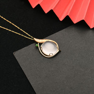 Qingyabailu Feicui, Diseño de Diamante de Cristal Natural, Material de Jade de Grado Hielo en Oro K, Estilo Clásico para Aniversario, Regalo para Terceros - Product Image 3