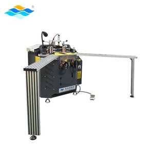 Machine à sertir les coins en aluminium hydraulique certifiée CE avec <span class=keywords><strong>moteur</strong></span> et roulement – Changement d'outil facile pour châssis et cadre de fenêtre - Product Image 1