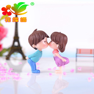 Bacio amanti bambola piccoli ornamenti fai da te figurina all'ingrosso micro paesaggio decorazione PVC plastica ufficio giardino ragazzo ragazze statua - Product Image 2