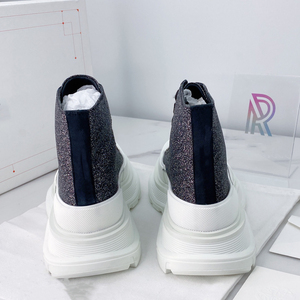 Zapatillas de lona de caña alta con estilo urbano para parejas, con cordones, casuales, con característica térmica, para él y para ella, botas de caza para otoño e invierno - Product Image 2