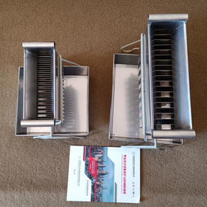 अच्छी गुणवत्ता खनन मशीनरी स्टेनलेस स्टील नाला नमूना विभक्त चौड़ाई 5mm/7.5mm/15mm नाला पारखी - Product Image 6