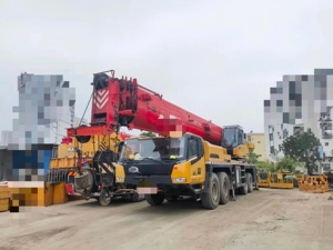 Grue d'occasion STC1000 100 tonnes, bien entretenue, testée et fonctionnelle, prix abordable, grue d'occasion 100t 130t 160t 200t en promotion - Product Image 3
