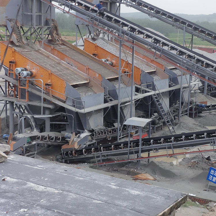 300 TPH Vibrating Screen Machine Double Deck 3YK1860 Sand Stone Separator