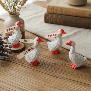 เครื่องประดับเรซิ่นรูปเป็ดการ์ตูนสุดสร้างสรรค์ ของตกแต่งโต๊ะทำงาน ของขวัญวันเกิด ของตกแต่งบ้านสไตล์ศิลปะ รูปทรงสัตว์ ทำจากพลาสติกและเรซิ่น - Product Image 3