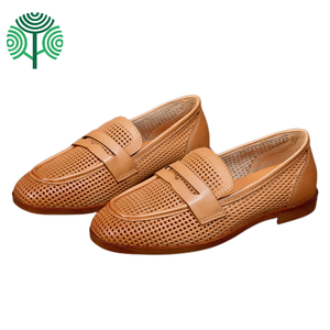 Mocassins plats pour femmes en cuir de vachette véritable, ajourés et tressés, à enfiler, respirants, design personnalisable - Product Image 1