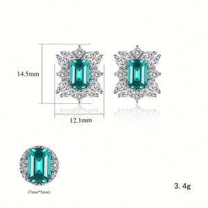 Juego de Joyería de Plata de Ley 925 con Circonitas Cúbicas de Corte Esmeralda Personalizadas para Mujer, Venta al por Mayor de Moda - Product Image 3
