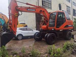 Bon état DOOSAN Dh150w-7 utilisé hydraulique roue excavatrices moyennes 15ton DH150 pelleteuses d'occasion - Product Image 2