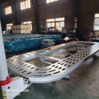 Machine de redressage de carrosserie automobile durable, économique et portable avec 2 tours de traction de 10 tonnes pour la réparation de véhicules et le renforcement de châssis