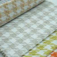 Tissu textile d'ameublement 100% polyester confortable, tissé jacquard, respirant, teint en fil, uni, ressemblant à du lin