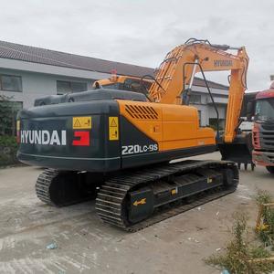 Excavatrice sur chenilles d'occasion Hyundai 220LC-9S de 22 tonnes, modèle 2018, fabriquée en Corée du Sud, seau de 1,2 m, 1900 heures, puissance de 125 kW, en excellent état - Meilleure vente - Product Image 4