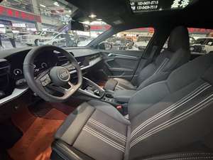 <span class=keywords><strong>Audi</strong></span> A3 restylée 2024, <span class=keywords><strong>A3L</strong></span> Limousine 35 TFSI, modèle sport élégant, Euro VI, 100-150 ch, 16 900 km, apparence verte, voiture d'occasion - Product Image 5