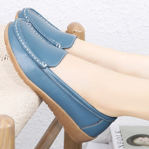 Taglie forti <span class=keywords><strong>scarpe</strong></span> da <span class=keywords><strong>donna</strong></span> da infermiera bianche taglia <span class=keywords><strong>44</strong></span> mocassini singoli piatti da Sole morbidi per l'estate autunnale per mezza età - Product Image 3