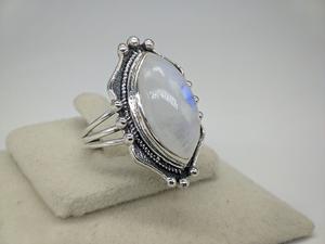 Elegante Anillo de Piedra Lunar Arcoíris Ajustable, Joyería Artesanal con Piedras Preciosas para Mujer, con Diseño de Cristal Pulido Liso - Product Image 4