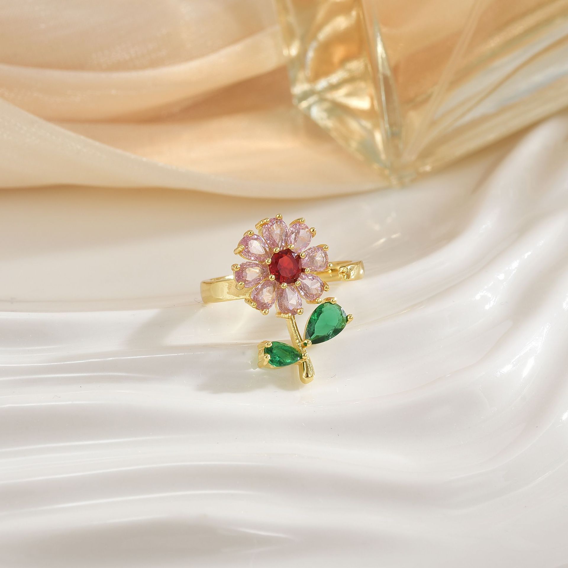 Rotating ring 05