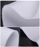 Écran de simulation de golf intérieur silencieux 4K HD ignifuge, structure sandwich triple couche 3D personnalisée B2B de 3,2 m de largeur