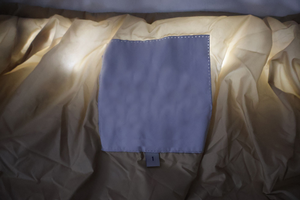 เสื้อแจ็กเก็ตขนเป็ดสำหรับผู้ชายมีซิปรูดซิปดีไซน์ใหม่มีไฟ LED สะท้อนแสง - Product Image 3