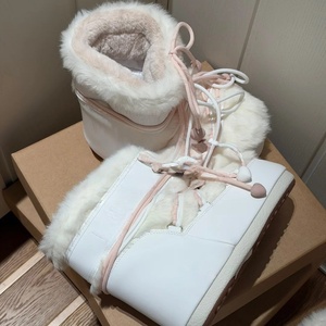 Botas de Nieve Unisex de Invierno 2026 de Alta Calidad, Botas Cortas con Forro de Piel Grueso y Cálido, Estilo Robusto para Caminar - Product Image 4