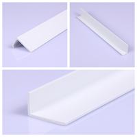 Profilé en PVC extrudé moderne et écologique personnalisable, bande de protection d'angle en L, design 3D pour l'industrie