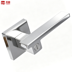 Poignée de porte à levier chromée robuste TIANYI, avec rosette carrée encastrée, pour intérieur, avec loquet mécanique - Product Image 1