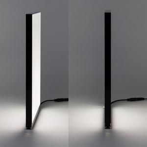 Étagère d'affichage LED à éclairage latéral, très demandée pour les commerces - Product Image 4