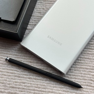 Samsung <span class=keywords><strong>S22</strong></span> <span class=keywords><strong>Ultra</strong></span> <span class=keywords><strong>5G</strong></span> 100% Original, 12+<span class=keywords><strong>512GB</strong></span>, Smartphone Desbloqueado, Pantalla de 6.8" y 120Hz, 108MP, Octa Core, Inglés - Product Image 4