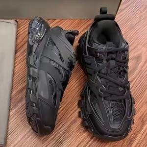 Nouvelles baskets décontractées unisexes 2026, chaussures de course de luxe de haute qualité, chaussures de sport à LED pour l'extérieur - Product Image 3